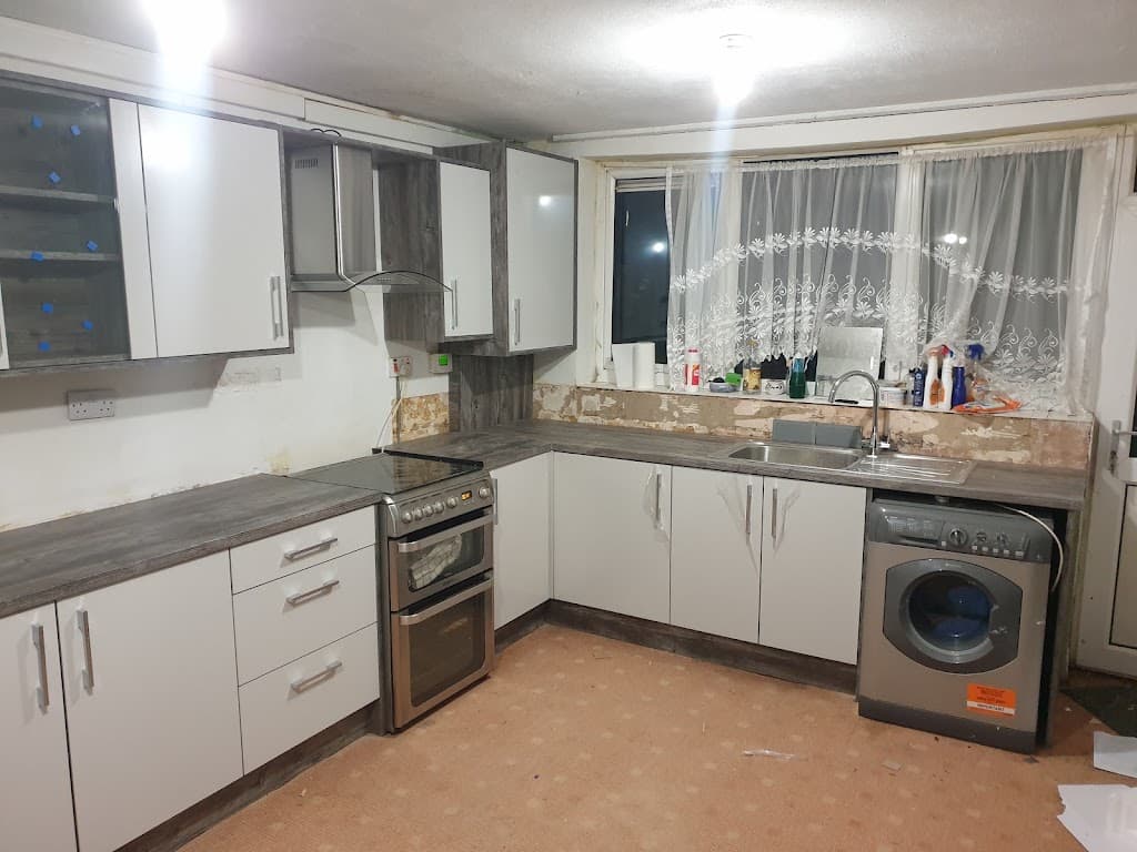 Nadeem Kitchen & Bedrooms Fitter