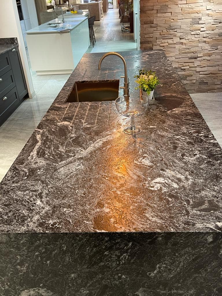 Granite Tops UK Ltd - Granite, Quartz, Porcelain and Corian Worktops