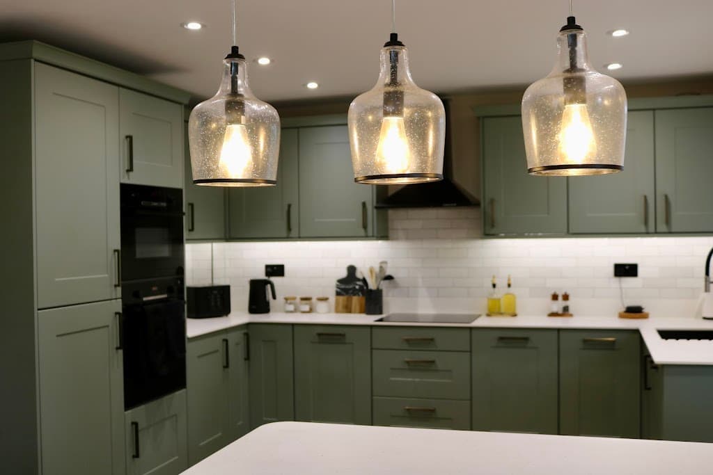 Posh Design Kitchen & Bedroom