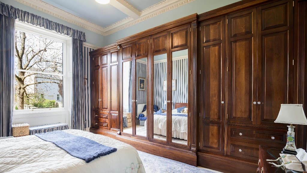 EDIWOOD Cabinet Makers Ltd