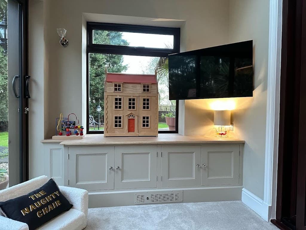 MJ Bespoke Furniture (Bespoke Furniture / Cabinet Maker)