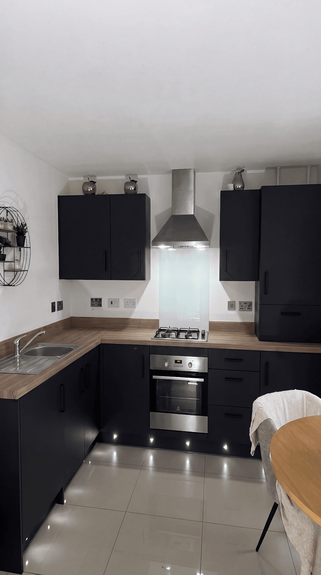 Wrapped Interiors – Kitchen & Vinyl Wrapping Cardiff