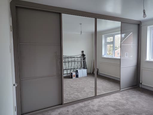 SP Mirror Wardrobes Ltd | Sliding Wardrobe Specialists — Customer photo