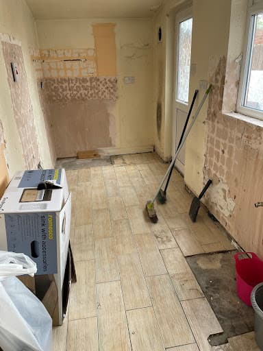 Andrew Graham Kitchen and Bedrooms — Customer photo