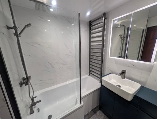 Home Direct Kitchens, Bedrooms & Bathrooms — Customer photo
