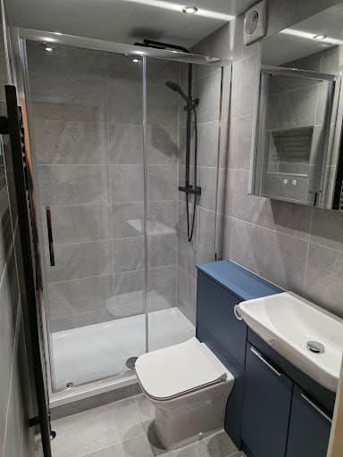 Apple Fitted Bedrooms, Bathrooms & Kitchens — Customer photo