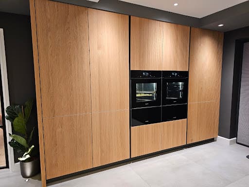 LEICHT Kitchen Showroom, London - Elan Kitchens — Customer photo